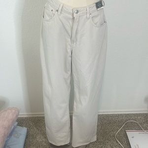 Never worn Abercrombie high rise loose jeans